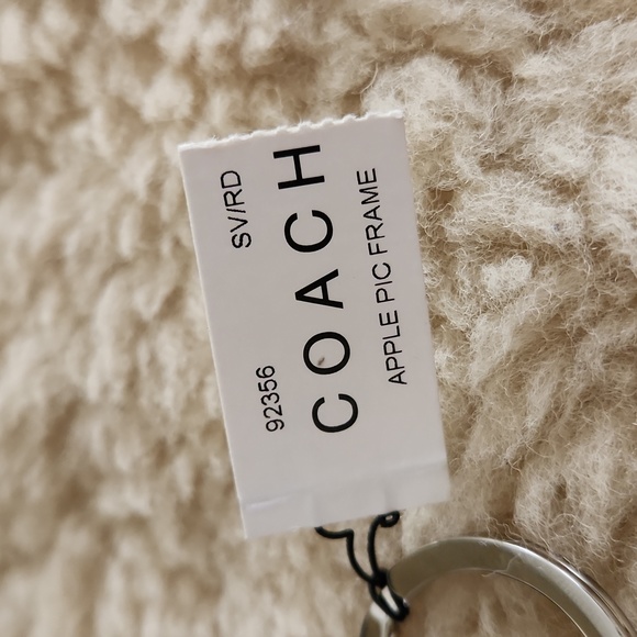 Adorable NWT IOB Coach Apple Picture Frame Key Ring/Bag Charm ๐ - Picture 6 of 12